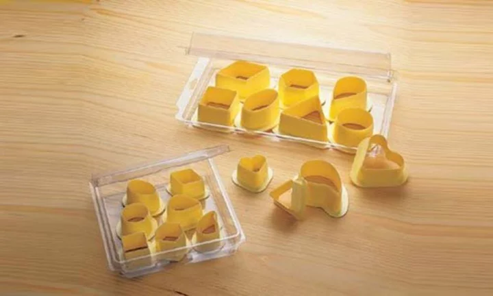 VYKRAJOVÁTKA PLASTOVÁ - SADA 9-ti ks, průměr 4 cm